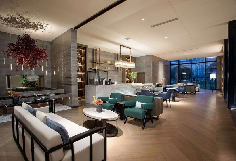 Hotel Wyndham Zhangshu