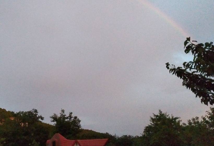 Immaculate 2 Bed Cottage Near Krka Waterfalls