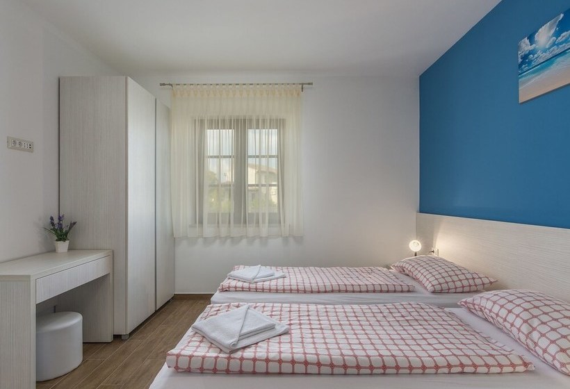 Modern Villa With Private Pool And Beautiful Garden 25 Km From Rovinj