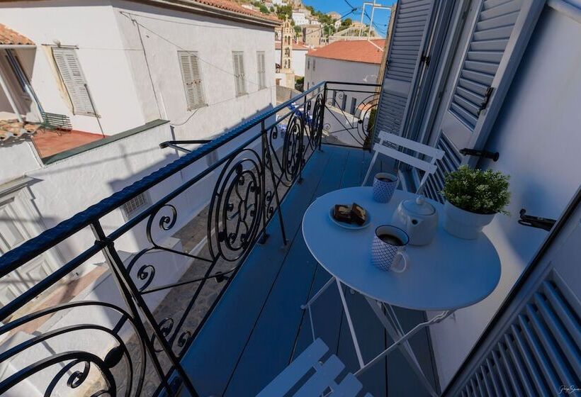 Orloff Legacy Suites Hydra