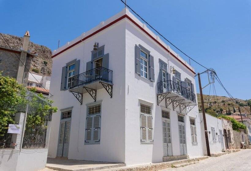 Orloff Legacy Suites Hydra