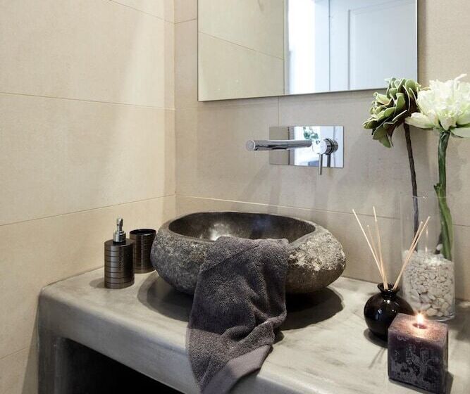 Пансион Alyvia Suites