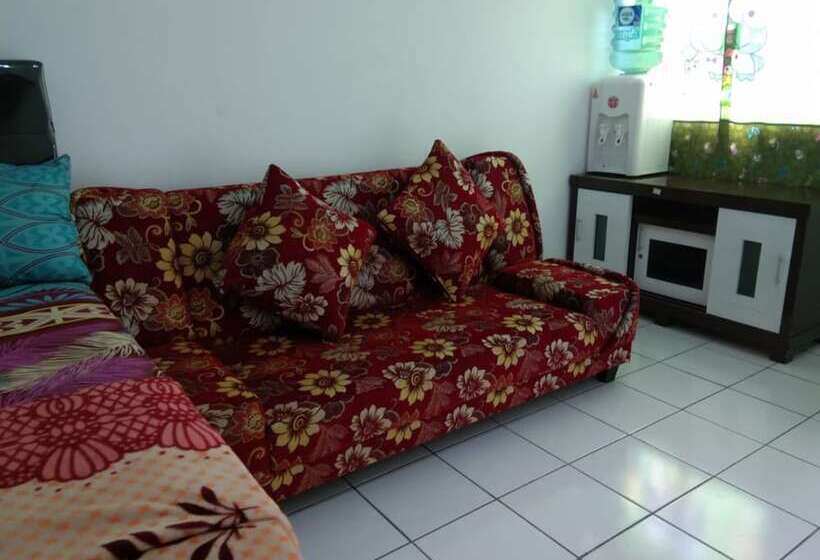 ペンション Dinda Apartment Gunung Putri Square