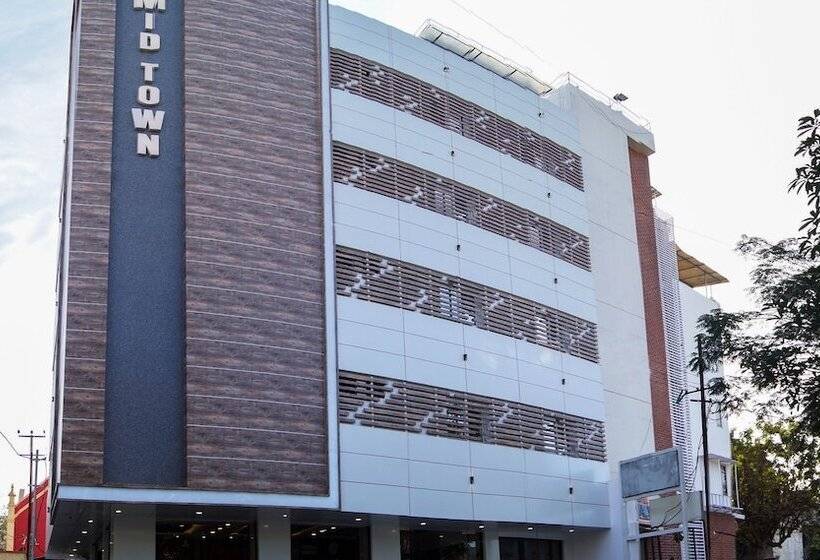 פנסיון Midtown