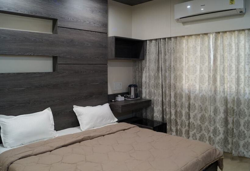 פנסיון Midtown