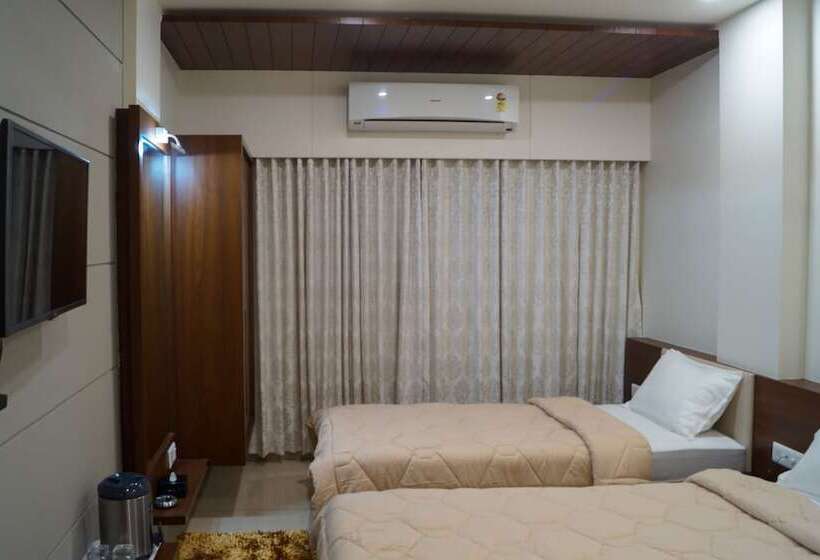 פנסיון Midtown