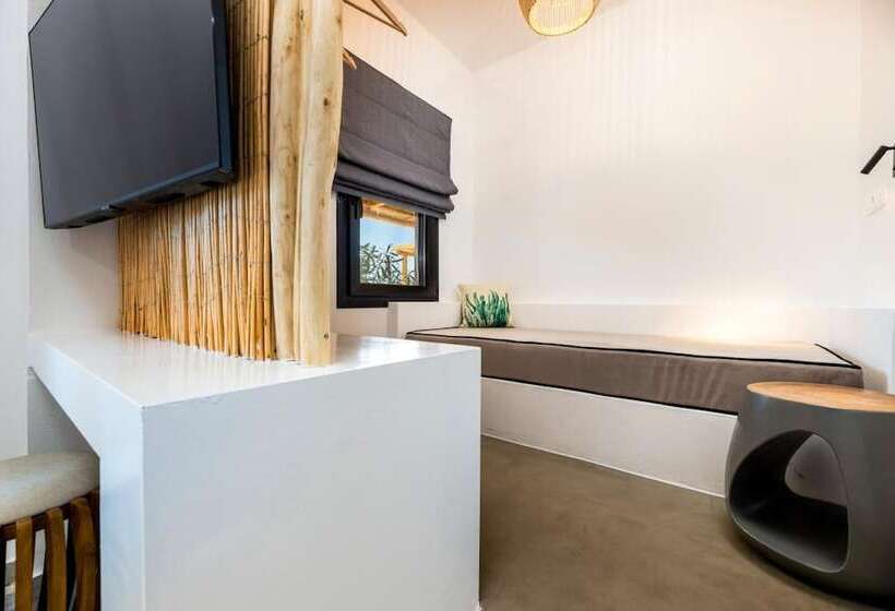 膳宿费 Omilos Beachfront House