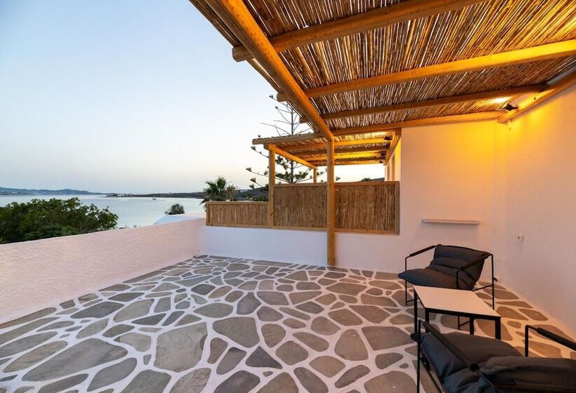 膳宿费 Omilos Beachfront House