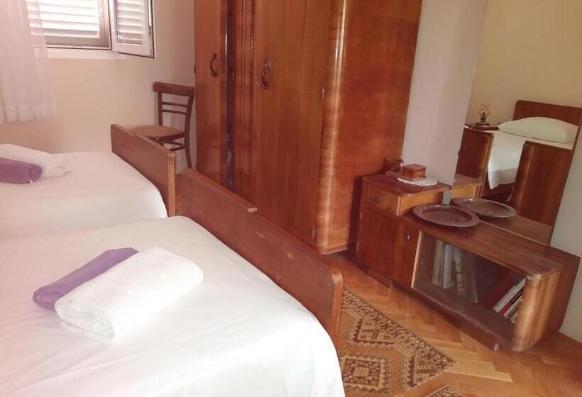 펜션 Rooms Brezak Lastovo