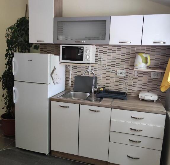 펜션 Rooms Brezak Lastovo