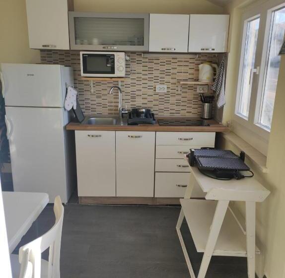 펜션 Rooms Brezak Lastovo