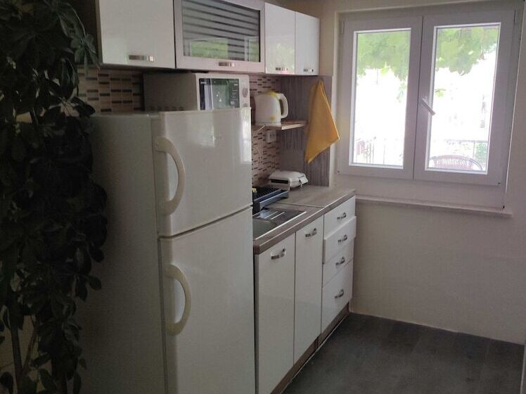 펜션 Rooms Brezak Lastovo