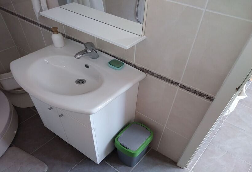 펜션 Rooms Brezak Lastovo