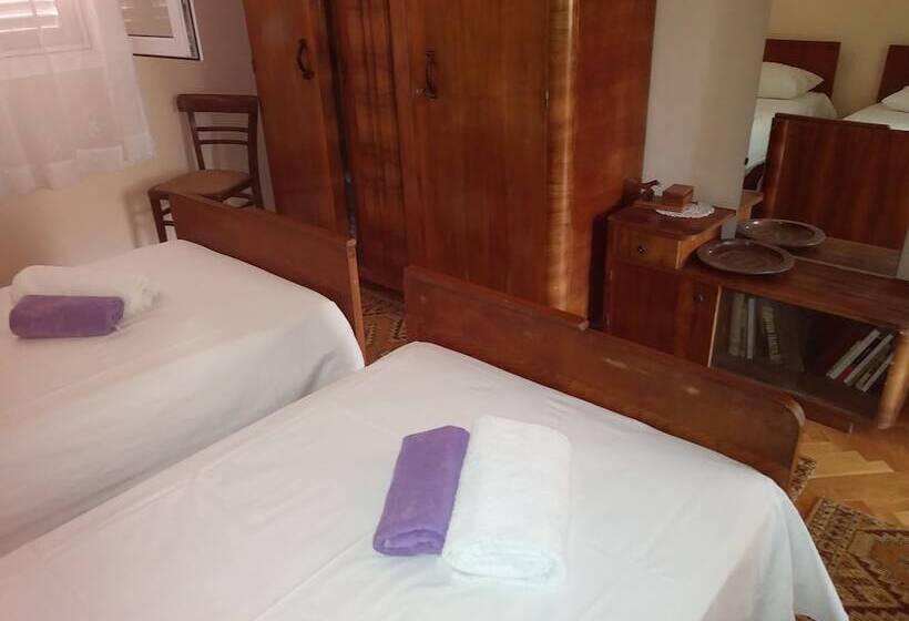 펜션 Rooms Brezak Lastovo