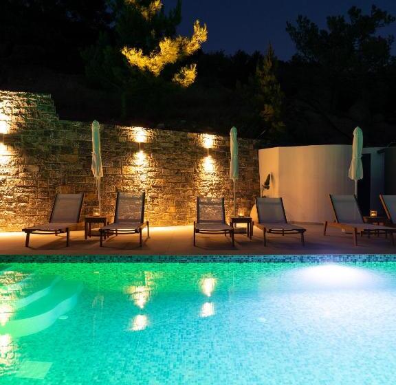 Pignolia Suites   Adults Only