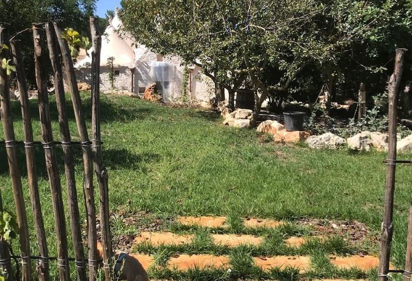 Pretty Trullo Cottage In Martinafranca With Garden And Barbecue