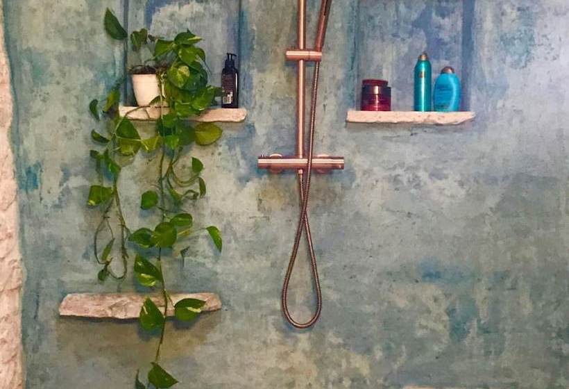 Pretty Trullo Cottage In Martinafranca With Garden And Barbecue