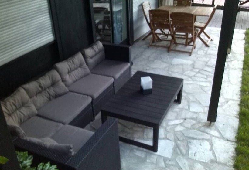 Резиденция Inviting 2 Bed House In Tignale