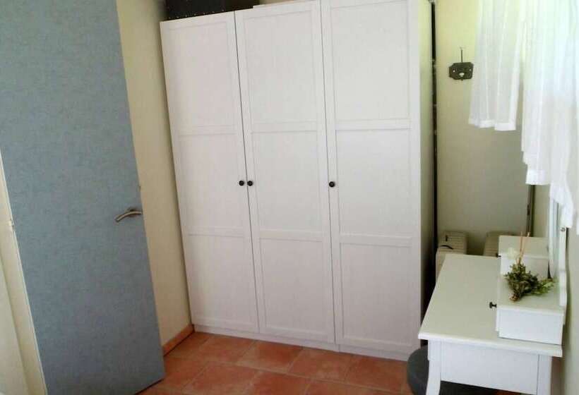 Резиденция Inviting 2 Bed House In Tignale