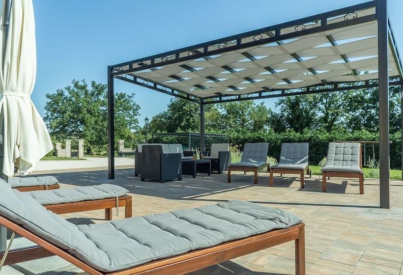 Villa With Private Pool In Istria, Quiet Location, Large Garden, Terrace, Bbq