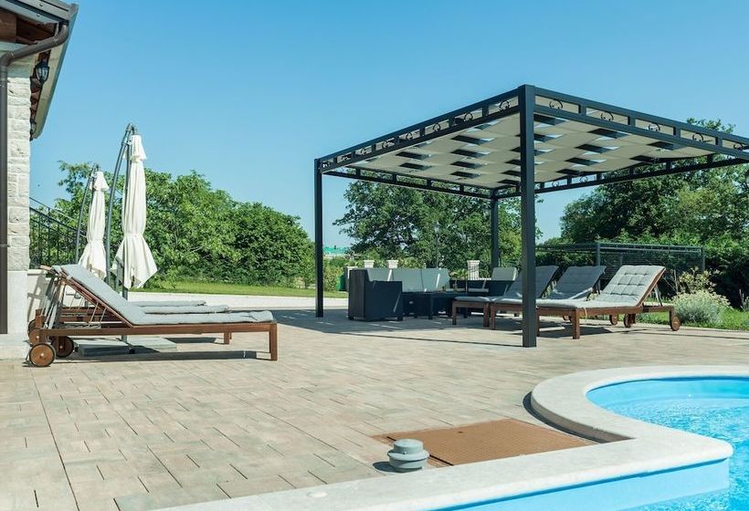 Villa With Private Pool In Istria, Quiet Location, Large Garden, Terrace, Bbq