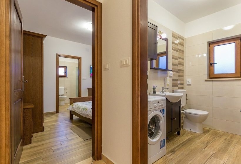 Villa With Private Pool In Istria, Quiet Location, Large Garden, Terrace, Bbq