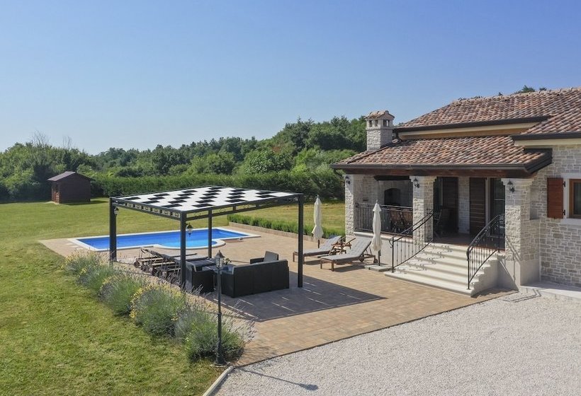 Villa With Private Pool In Istria, Quiet Location, Large Garden, Terrace, Bbq