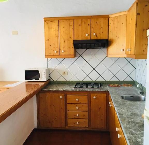 Apartamentos Y Habitaciones Villa Marina