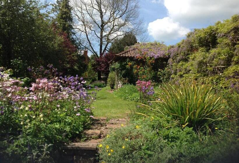 住宿加早餐  Greenham Hall