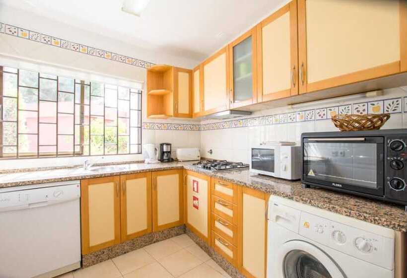 Capitalmoura Mouragolf Village