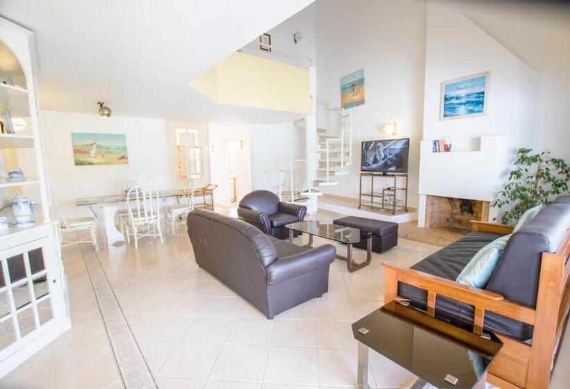 Capitalmoura Mouragolf Village