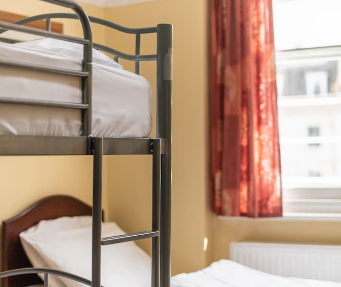 Dolphin Inn   The Lodge