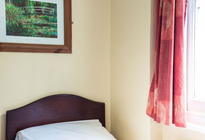 Dolphin Inn   The Lodge