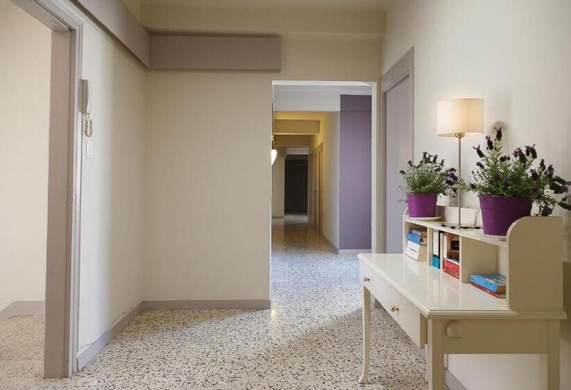 Hostal Fonda Montserrat