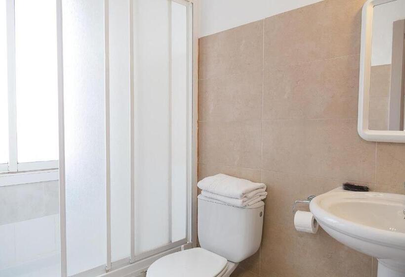 Hostal Fonda Montserrat