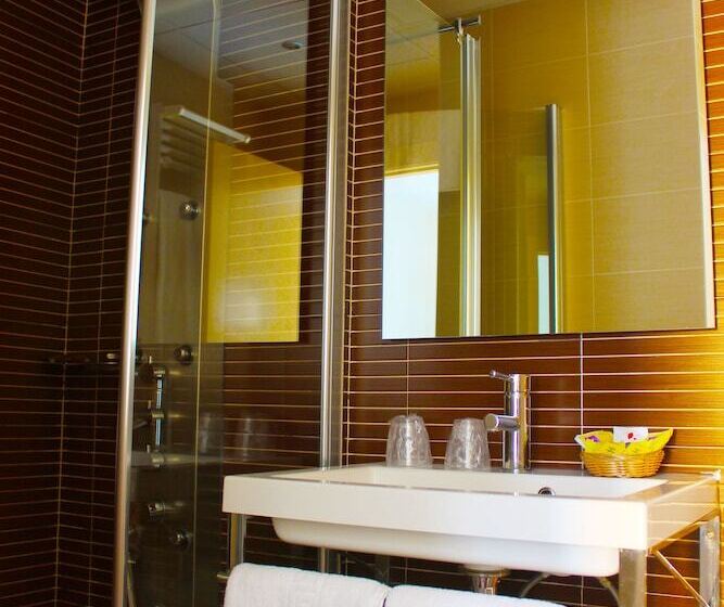 هتل Alda Entrearcos