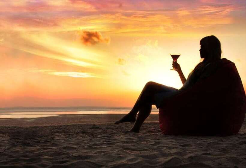 Отель Grand Seminyak Lifestyle Boutique Bali Resort