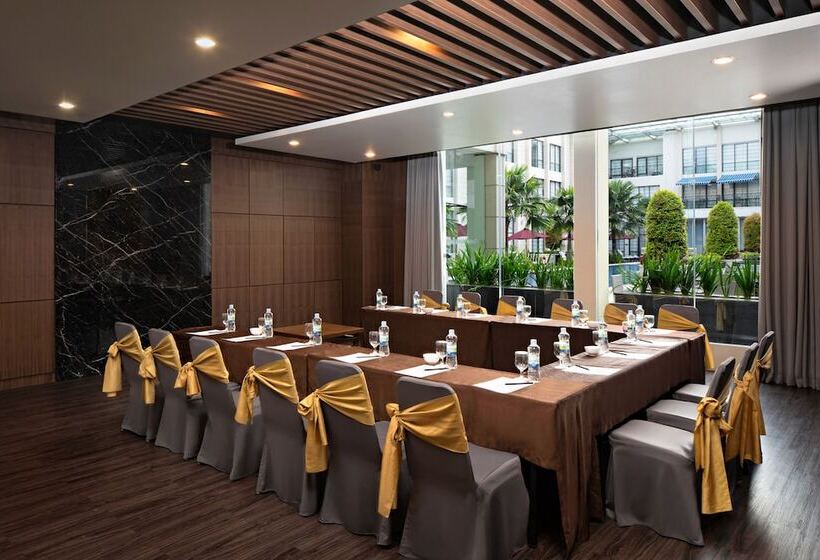 호텔 Aryaduta Medan