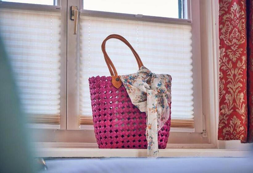 هتل Aschenbrenner