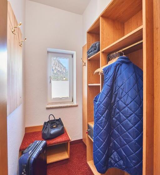 هتل Aschenbrenner