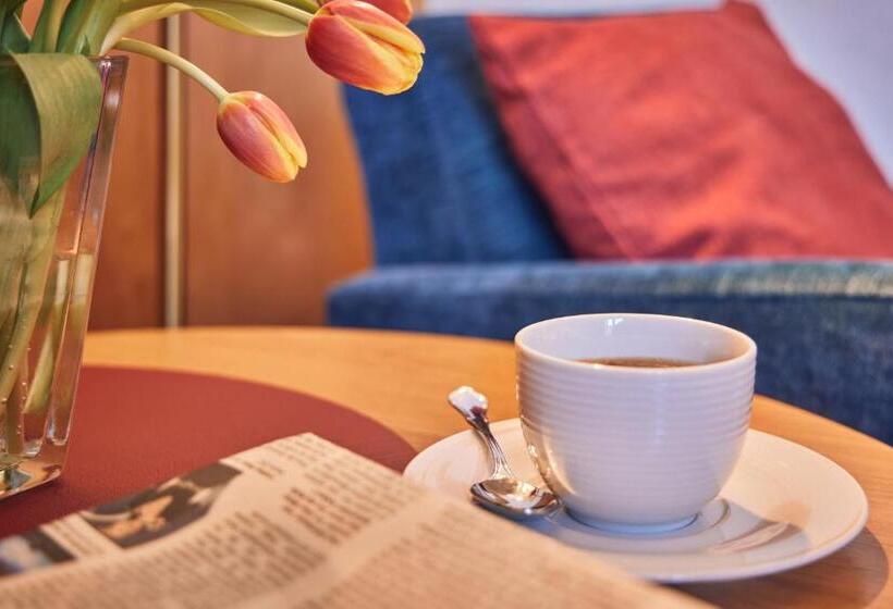 هتل Aschenbrenner