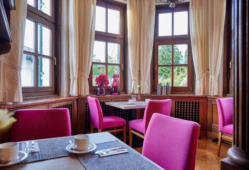 هتل Aschenbrenner