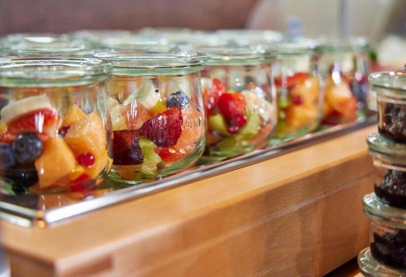 هتل Aschenbrenner