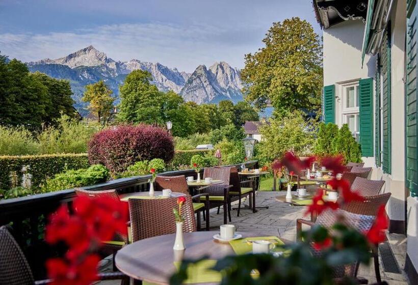 هتل Aschenbrenner