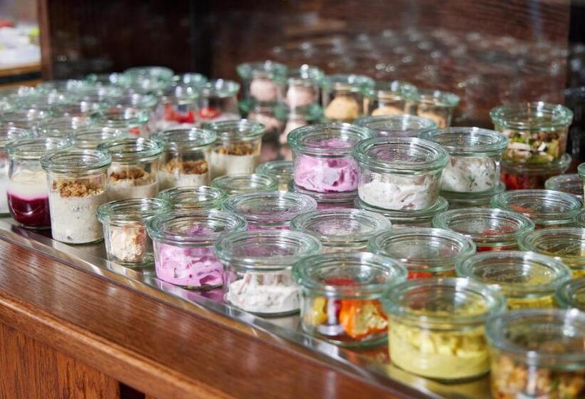 هتل Aschenbrenner