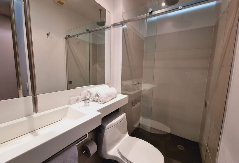 هتل Austral Suites