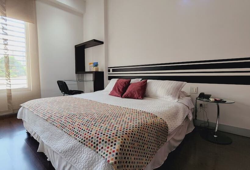 هتل Austral Suites