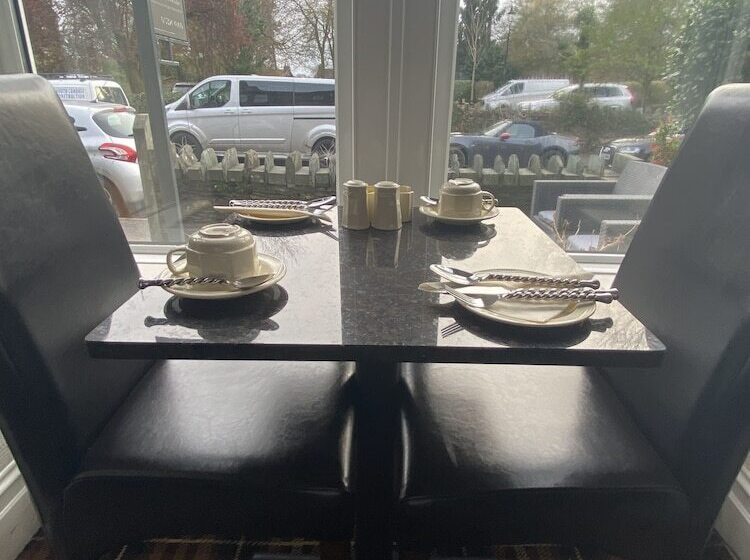 בית מלון כפרי Autumn Leaves Guest House