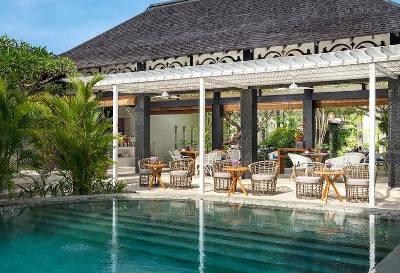 בית מלון כפרי Avani Seminyak Bali Resort