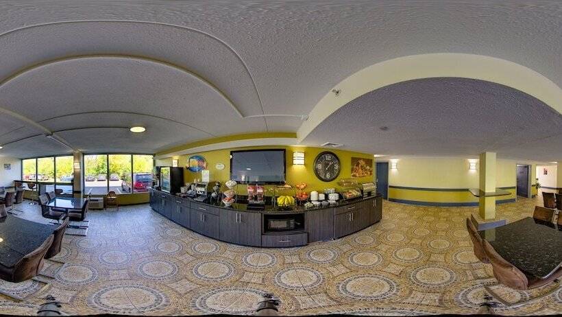 Hotel Baymont By Wyndham Addison